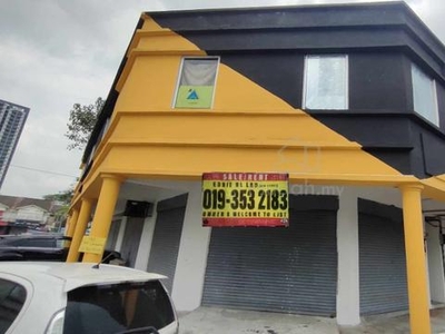 Spacious Corner Shop 35 x70 @ Taman Tasik Semenyih Near Kajang & Broga