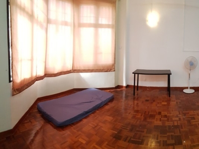 Master Room Rent in Tropicana Kota Damansara 11mins ‍♂️ to SEGi University College