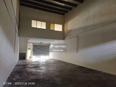 RM1.2mil!! 24x100ft! Bukit Kemuning One and Half Storey Adjoining Link Factory for Sales
