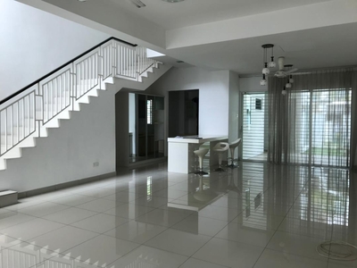 Laman Bayu 3 Storey House For Rent