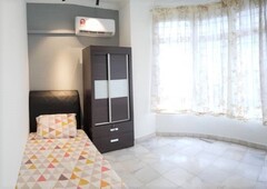 Single room for rent at Endah Regal Condominium Sri Petaling / Bukit Jalil