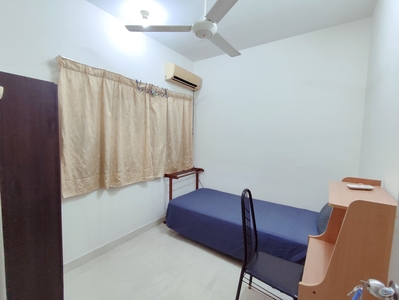 Single room available at Pelangi utama
