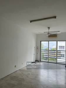 Apartment with lift at town center Puchong