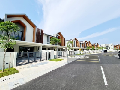 Brand New Freehold 2 storey House, Taman Putra Prima Diamond Pp1