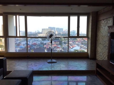 **PENTHOUSE**LAVINIA APARTMENT 4-Rooms 2200SF F/RENO *OPP/QUEENSBAY*