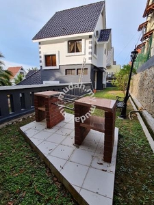 Seaview and fully furnished 3 storey bungalow at Batu Ferringhi