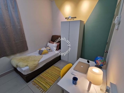 Single room available in Maxim Residence@MRT Taman Connaught