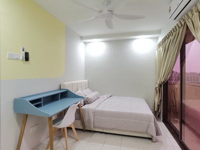 [WITH BALCONY] Middle Balcony Room at Palm Spring, Kota Damansara PJ Near Sunway Giza Ikea MRT