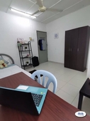 Middle Room at SS15, Subang Jaya Easy Access LRT Station / Subang Square / INTI College.