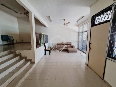 Happy Garden Freehold 2Sty Terrace Strategic Located Near Amenities