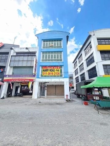 Ipoh Station 18 Shop facing mian road for Sale