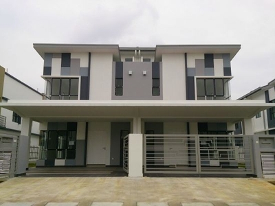 Loan Rejected Unit !! [ Semi D Concept Full Loan ] Freehold Double Storey Superlink !