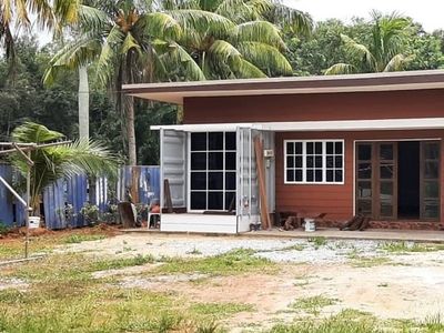 Taman Tiara Bungalow Land Cabin House Port Dickson Batu 9