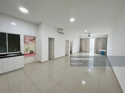 2 Bedrooms/ Near to Bank/ Bus station/ 2nd Link/ Sg Tuas/ Ptp/ Silc