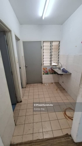 Basic Seroja Apartment 660sqf,3 Room 2 Toilet, Setia Alam