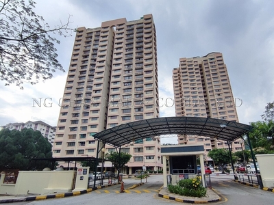 BELOW Market Freehold OG Heights Condominium, Corner Lot [7 min to Pavilion Bukit Jalil]