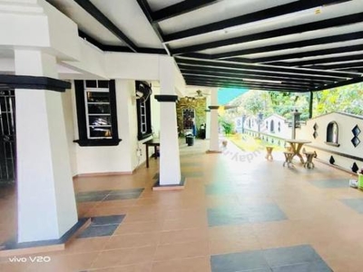 CORNER LOT Taman Bukit Dahlia, Fully renovated