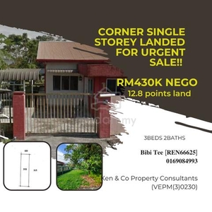 Corner single storey house with big size land for sale