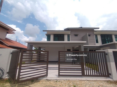 Double Storey Semi D with golf club view & hill view @ Batu Pahat
