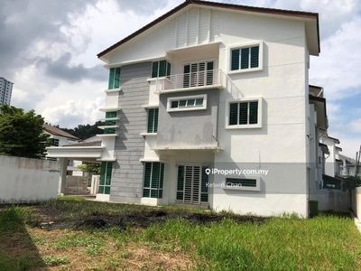 Easy Access To Geoge Town And Gelugor Area
