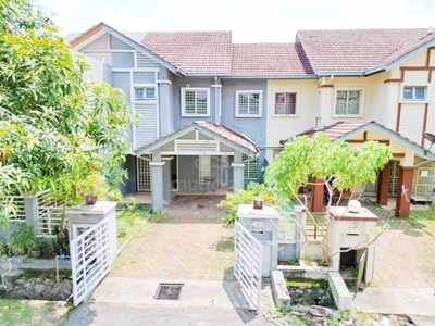 Facing Open, Double Storey Terrance House Putra Indah For Sales !!!!!