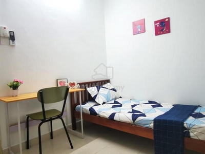 Female Single Room Suriamas, Sunway, Subang Jaya, USJ, University, Brt