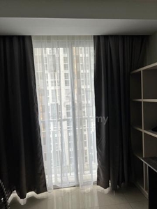 Fully furnished unit near to Aeon and MSU.