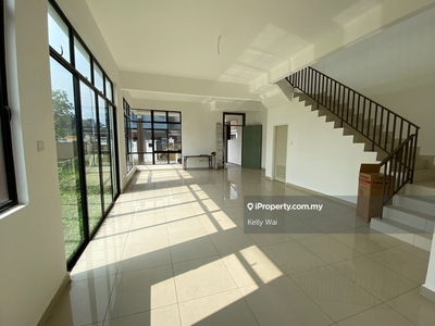 Jalan Bandar Cemerlang Double Storey Cluster House For Sale