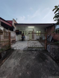 lumpit tmn teratai @ single terrace house low cost gelang patah skudai