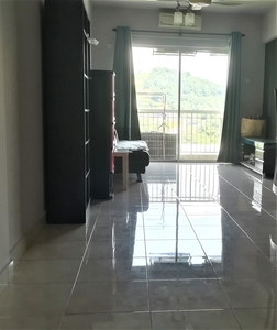 Mid-Floor Renovated Partly Furnished Unit with Good Tenant | Anggunpuri | RM410k