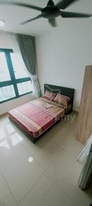 Middle room Mixed Gender Unit for rent at M Vertica Cheras, KL