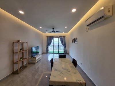 Molek Pine 4Bed Fully Renovated & Furnished City View Limited Unit