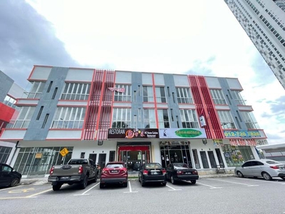 Oasis 3/ Megah Ria/ Kota Puteri/ Permas Jaya 4 Storey Shop For Rent