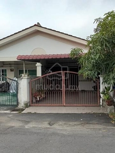 RUMAH CANTIK- RENOVATED PORCH -Single Storey Terrace Taman Bukit Saga