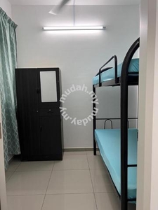 SkyAwani Residensi 3 - Rooms for Rent (Malay Girls Only)