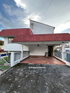 Strategic location In Pj Freehold Bungalow