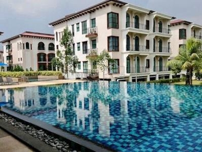 SUPERNICE Unit in Kamares Cyberjaya (A Corner Unit with Pool view)