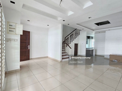 Taman Aston Indah, 3-Storey Terrace Intermediate Unit for Sale
