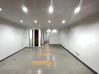 Taman Melawati Jalan J9 1st Floor Office 1140sf Good Condition!
