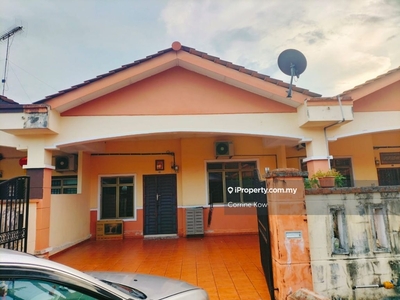 Taman Pelangi single storey house for rent Kluang