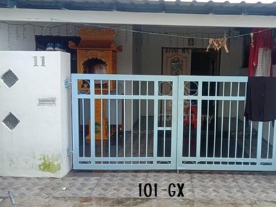Value buy!! 20x 60 3R2B Single storey terrace house Klang