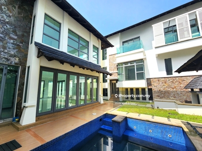 3 Storey courtyard twin Villas @ Serai Saujana