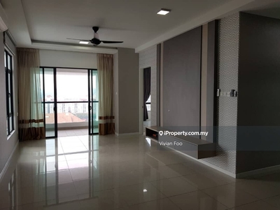 Fortune perdana for rent Rm 2000 / partial furniture / kepong / MRT