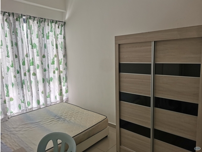 Promenade Aircond furnished Balcony Middle Room include utilities shared bathroom MIX GENDER