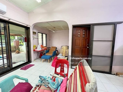 Sri Kulai extended single storey cluster house For Sale @ Near shoplot
