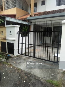 Town house ground floor end lot for sale