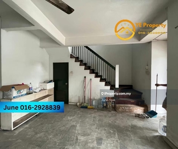Usj 13 Gated Guarded 2 Storey Terrace House Move In Condition Near LRT