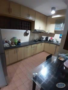 Near MRT, Palm Spring Female Unit with Balcony For Rent