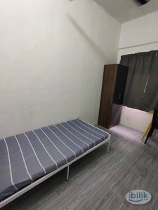 Pelangi Indah - Single Bedroom For Rent(Guys Only)