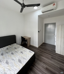 Fully Furnished Medium AC Rooms for rent @ Urbano Utropolis Glenmarie